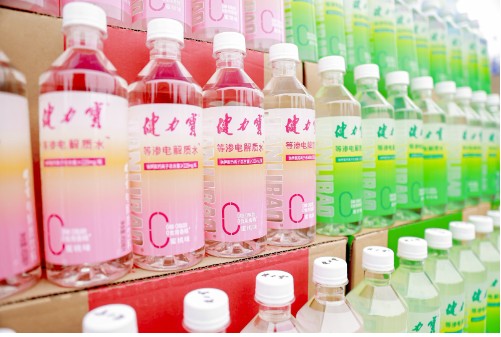 上市即爆款！健力宝全新电解质饮料强势来袭(图6)