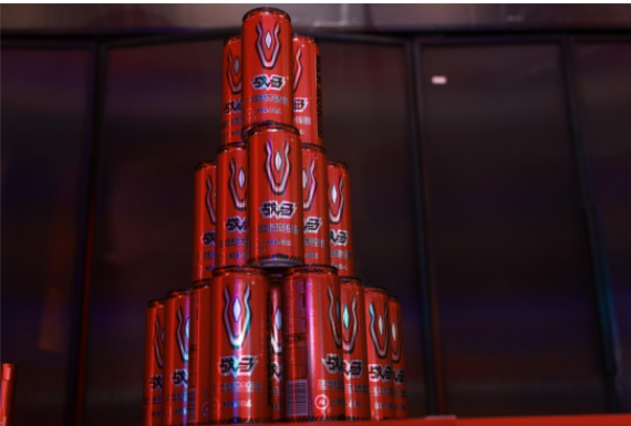 春日球场活力涌动篮球场上标配能量饮料战马为热爱加码(图2)