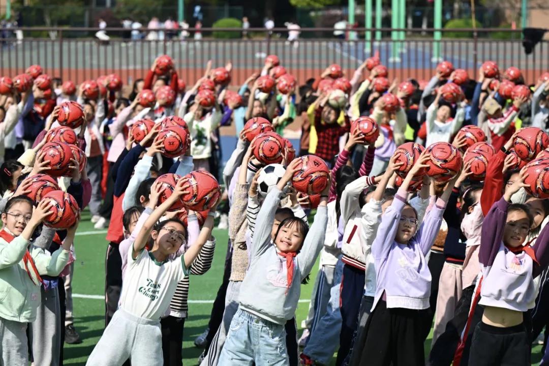 准时约球！“吴越杯”今日开启五场比赛同日开踢(图8)