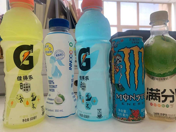 前后脚伊利蒙牛在蛋白水上较上劲了？(图1)