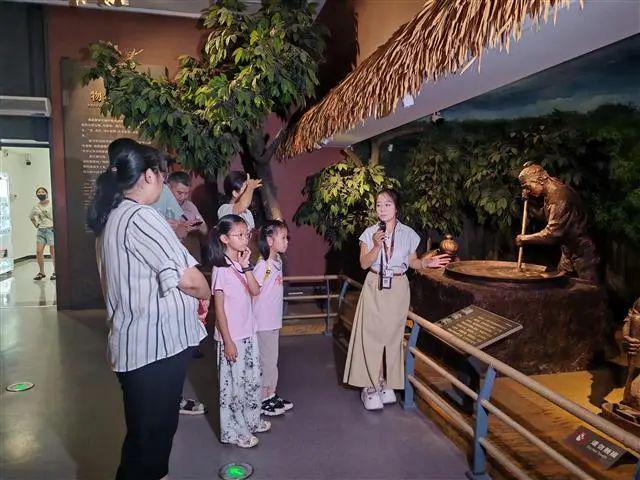 早安·荆州丨创新推出！荆州这些人群可申请最高444℃！大量蚊子被热死(图3)