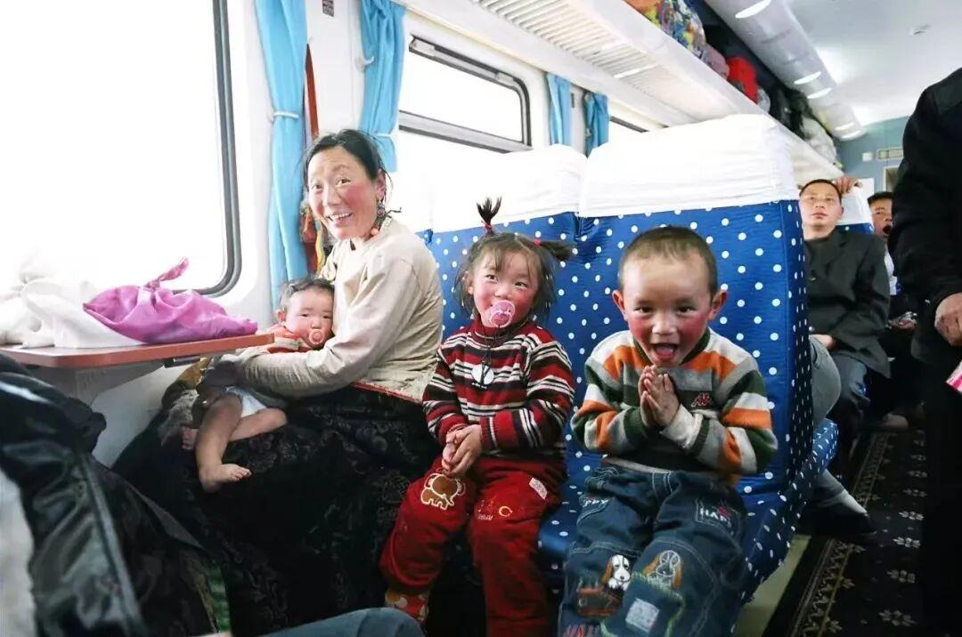 万余张照片见证青藏铁路变迁(图5)