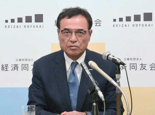 涉嫌购买违法“保健品”知名饮料品牌董事长闪电请辞(图1)