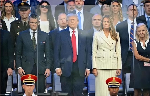 中国阅兵当天特朗普下达总统令美防长：以史无前例的方式行动(图6)