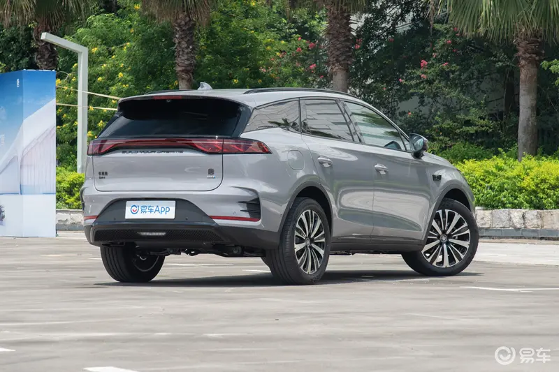 比亚迪唐DM-i智驾版 175KM上市 超级置换补贴价1698万元起(图1)