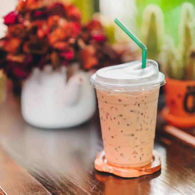 说说让年轻人上瘾的饮料(图1)