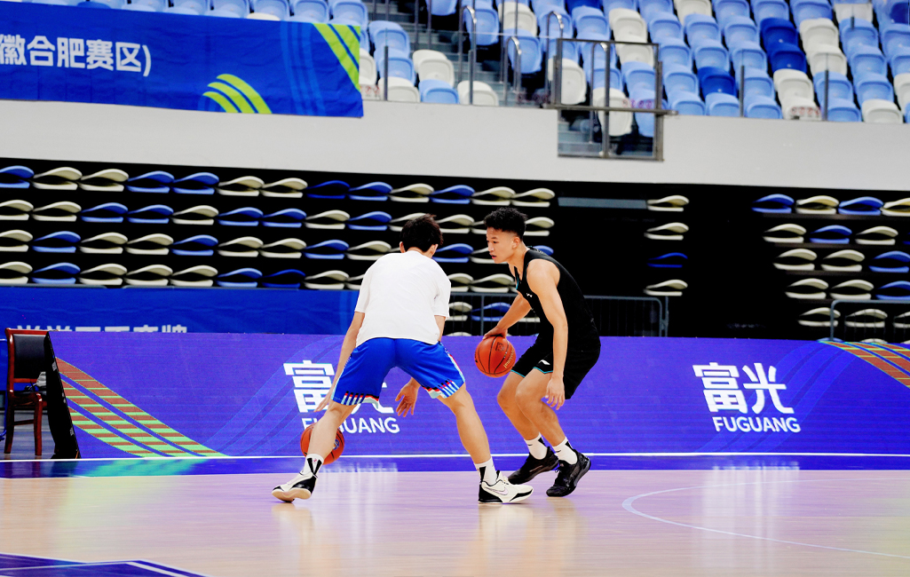 富光健康饮水保障——聚焦2025全国U21男篮锦标赛背后的支持力量(图4)