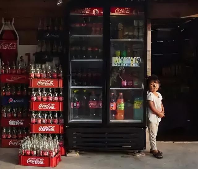 美国靠一瓶可乐“殖民”大国每年死24万人中国也差点中招(图5)