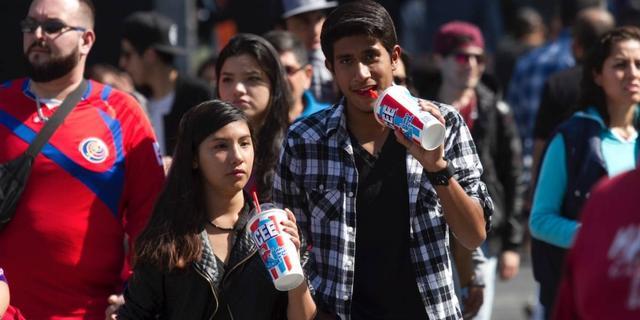 美国靠一瓶可乐“殖民”大国每年死24万人中国也差点中招(图10)