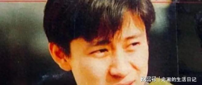 解晓东生活揭秘：豪宅养老院12元饮料春晚常客现状如何？(图4)