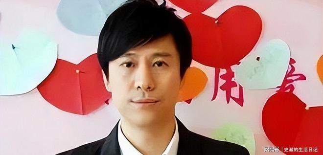 解晓东生活揭秘：豪宅养老院12元饮料春晚常客现状如何？(图6)