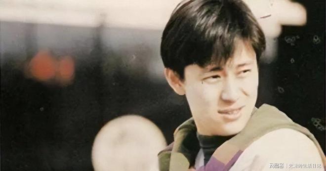 解晓东生活揭秘：豪宅养老院12元饮料春晚常客现状如何？(图10)