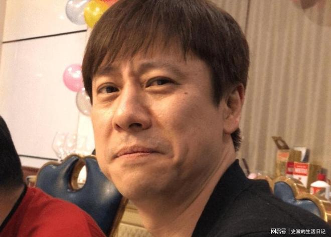 解晓东生活揭秘：豪宅养老院12元饮料春晚常客现状如何？(图19)