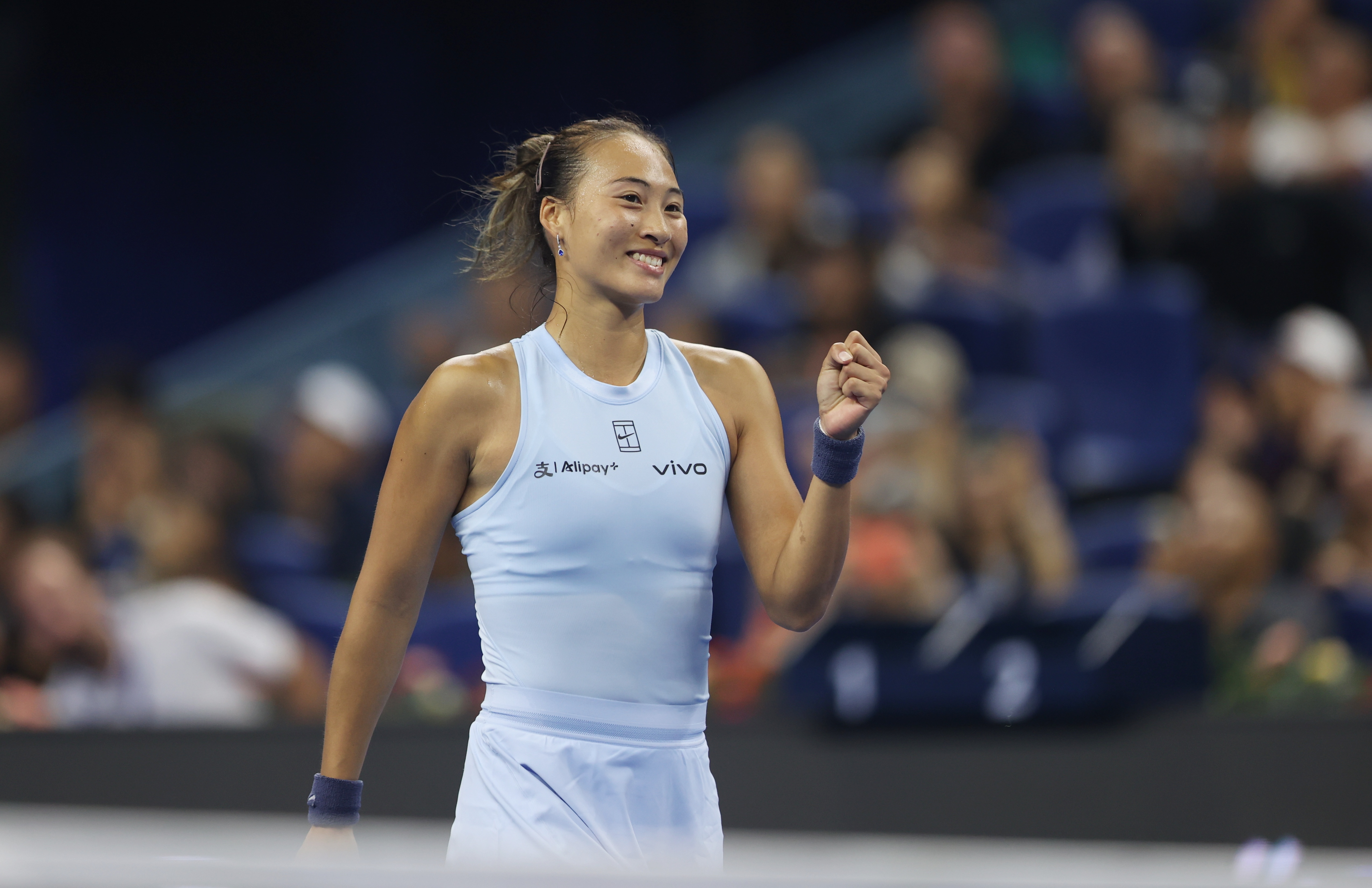 运动就要补水啦东鹏补水啦护航2025中网顶尖对决(图3)