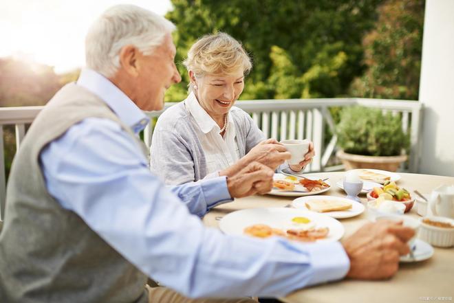 睡眠质量差怎么办？改善老年人失眠的实用方法(图1)