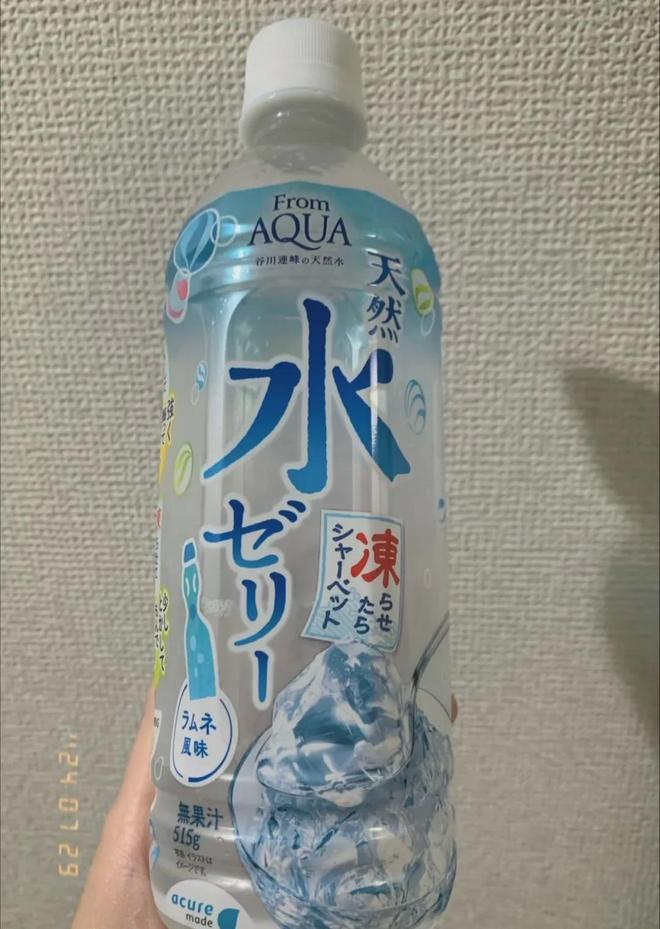 旺旺、康师傅都在将饮料变成果冻这魔术刘谦十年前就变过了(图10)