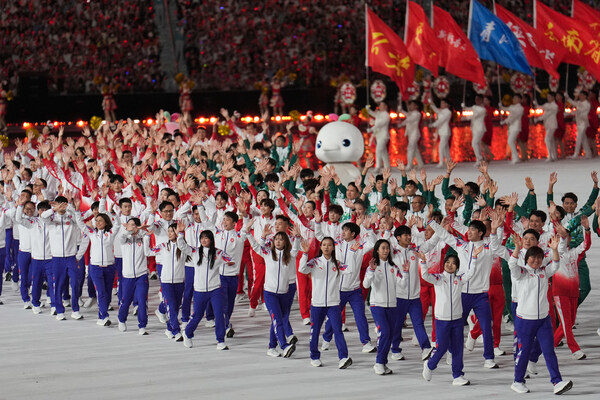 十五运会正式开幕安踏全力为赛会保驾护航(图1)