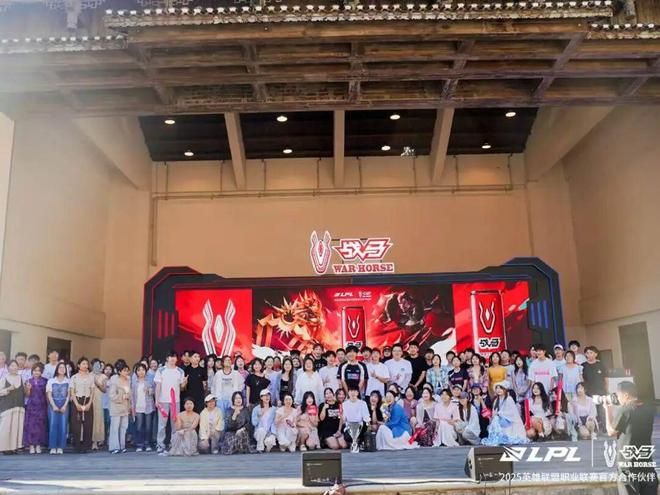 与电竞粉丝玩在一起战马如何成为「电竞第一罐」？(图4)