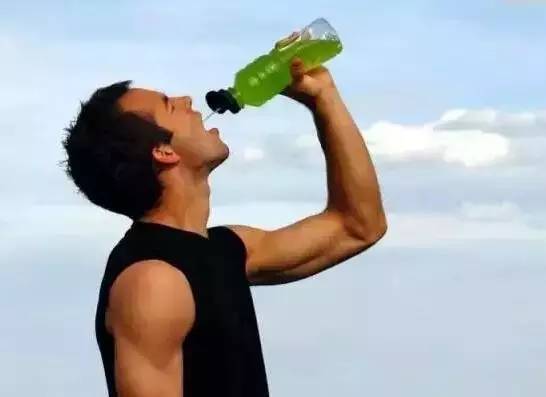 美团、淘宝闪购、京东外卖： 坚决维护行业公平有序竞争 1月12日早报(图1)