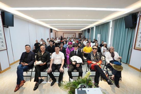 活力伙伴携手【时尚先生】能量水激发时尚新活力(图4)