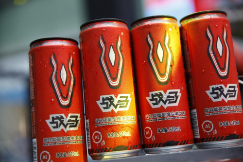 当传统节日遇上现代娱乐热门能量饮料战马为相聚注入能量(图2)