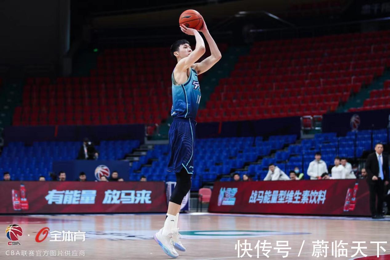 炸锅了！可口可乐10年首现销量零增长亚太利润暴跌36%这三大信号藏着普通人的消费真相(图1)